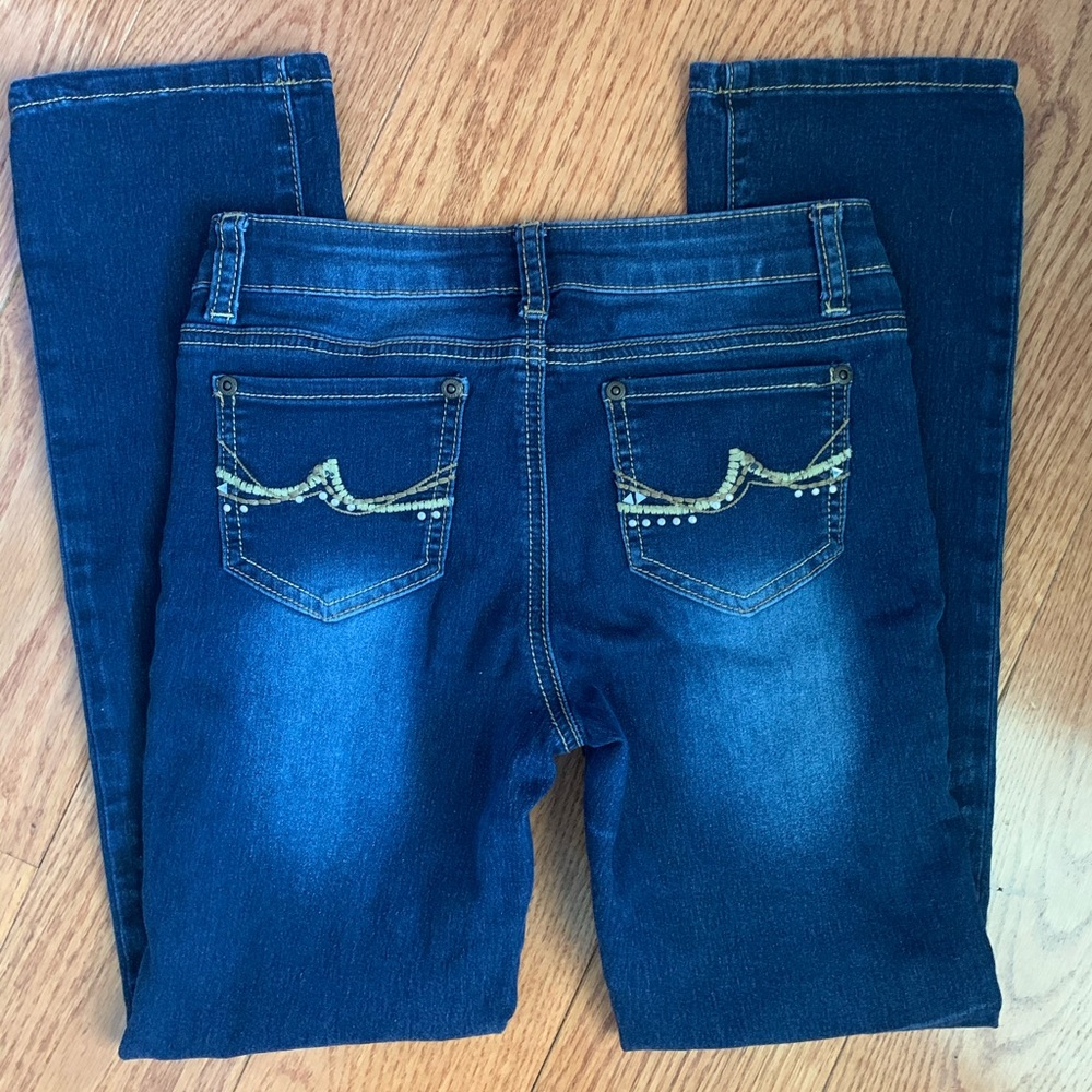 dark blue jeans
